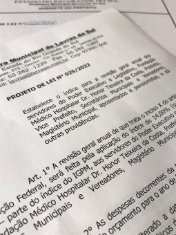 Prefeitura envia reajuste salarial dos servidores à Câmara de vereadores