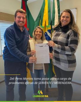 Zeli Peres toma posse para o cargo de Servente/Merendeira